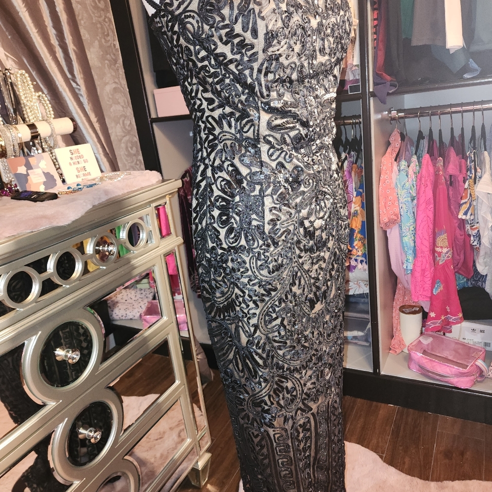 Sue Wong Black and Silver Maxi Dress
